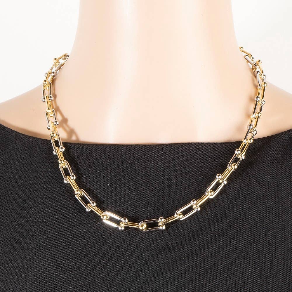 Singer Two Tone U Chain Link Necklace