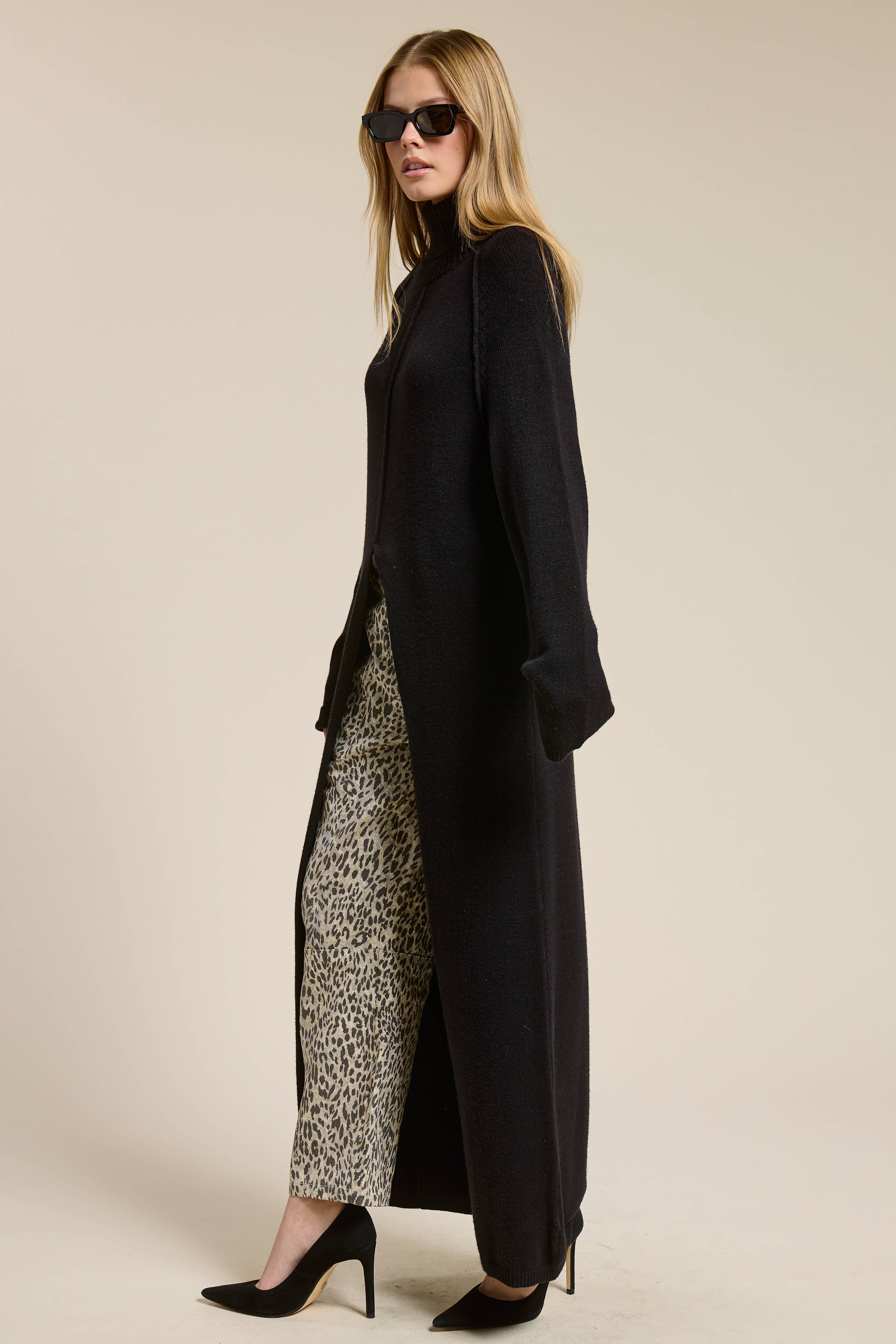 Vale Ribbed Turtleneck Tunic Sweater