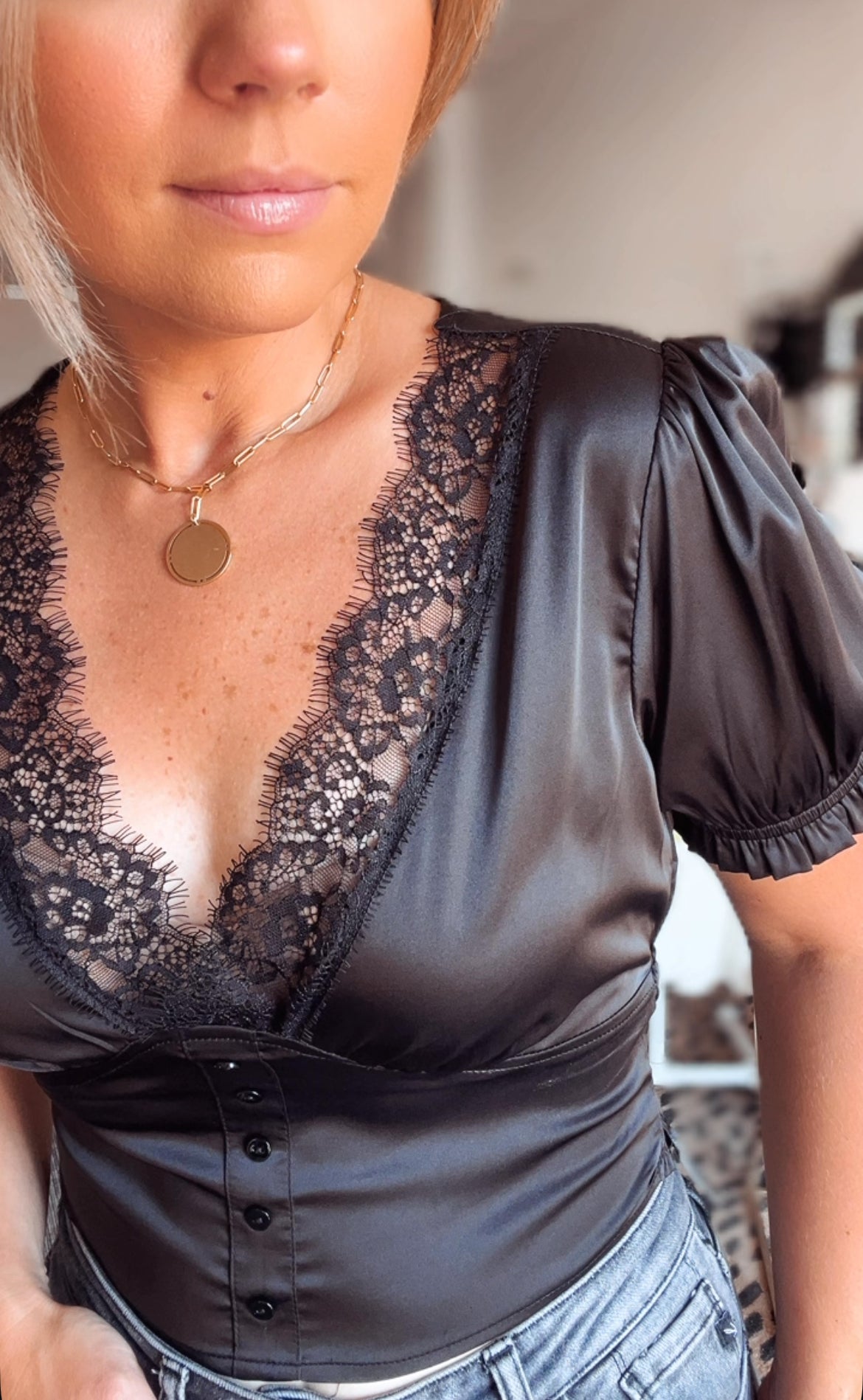 Apre Lace Crop Top