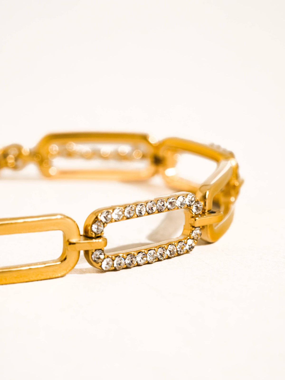 Flânerie by MAIQ Évasion 18K Gold Non-Tarnish Glam Rhinestone Chain Bracelet