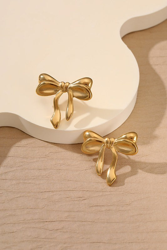 Arto Bow Stud Earrings