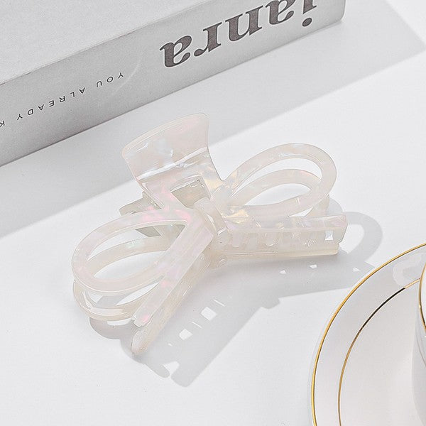 Ivory Bow Shape Claw