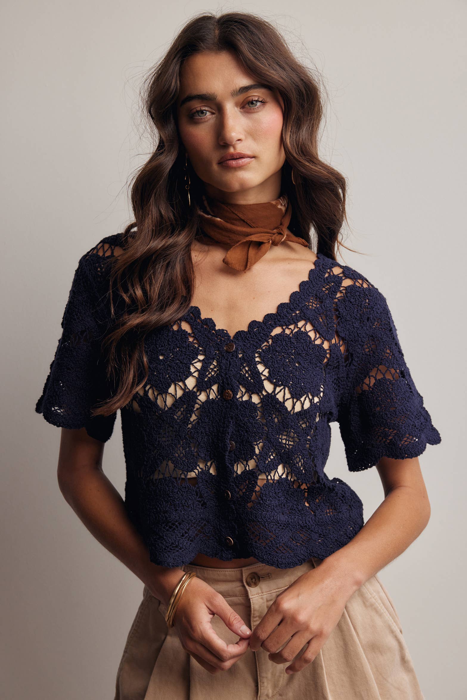 Fait Crochet Lace Short Sleeve Top