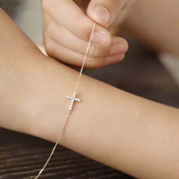 Crissa Cross Bracelet