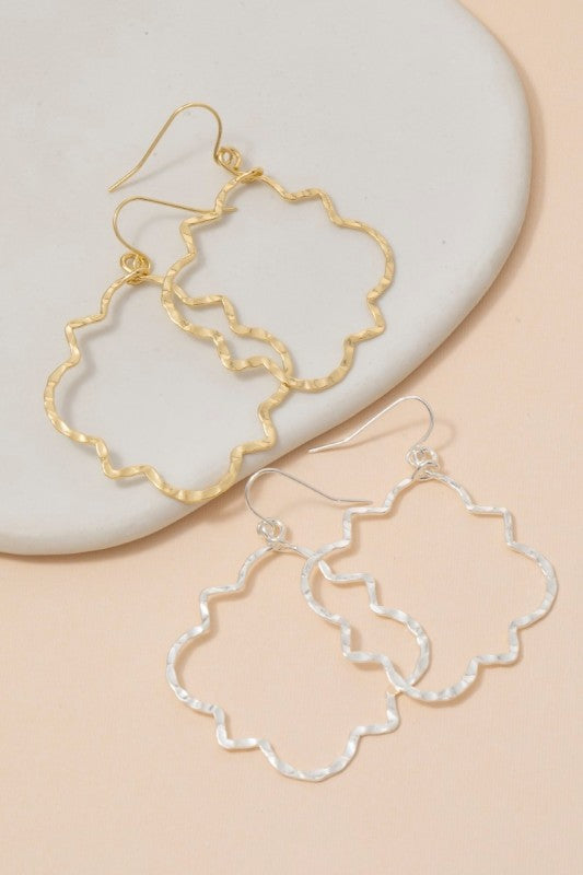 Jillian Wavy Hoop Earrings (2 Colors!)
