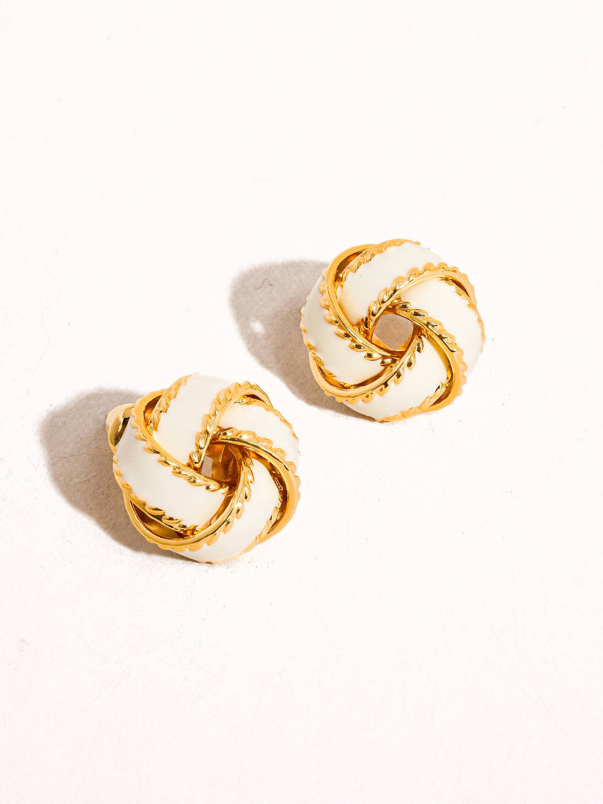 Flânerie by MAIQ Astor 18K Gold Basket Weaved Ball Studs
