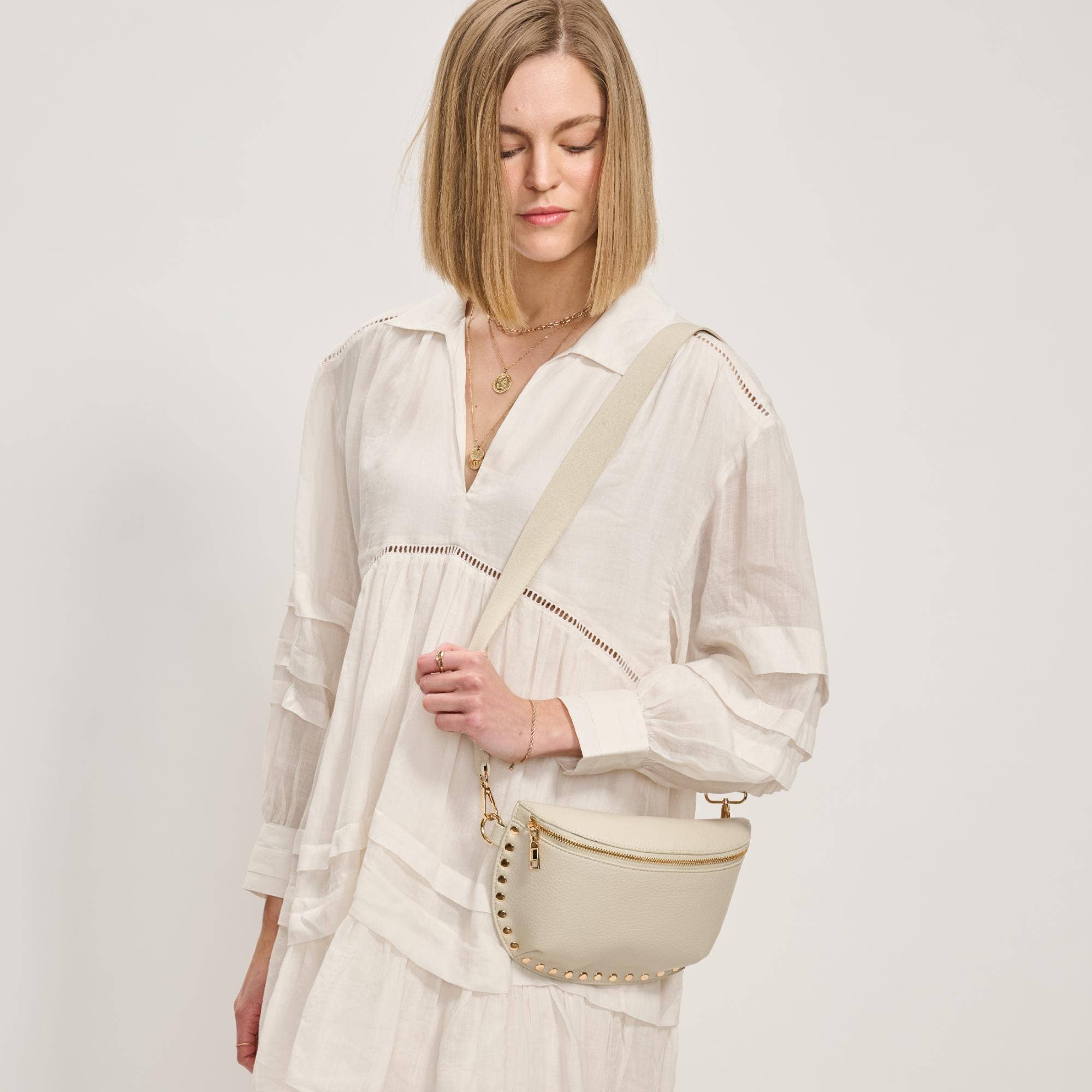 Gizelle Belt Crossbody Bag (2 Colors!)