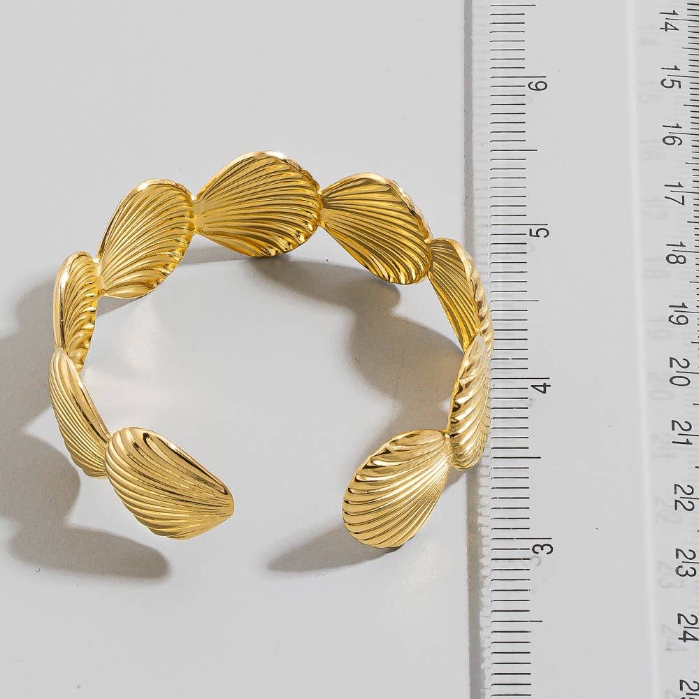 Asinda Ridged Clam Sea Shell Cuff Bracelet PREORDER