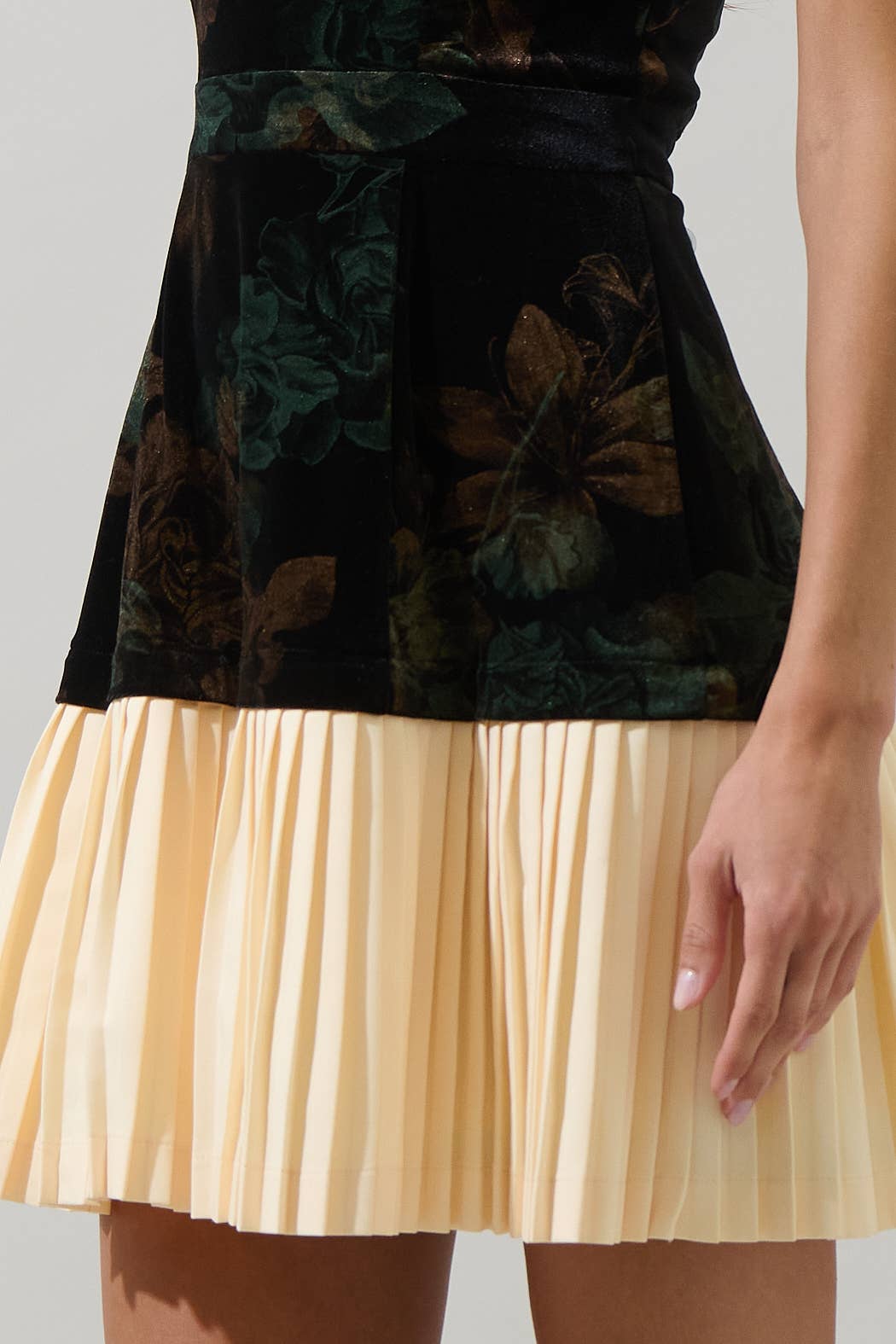 Fenrin Velvet Strapless Mini Dress -In stores 10/10!