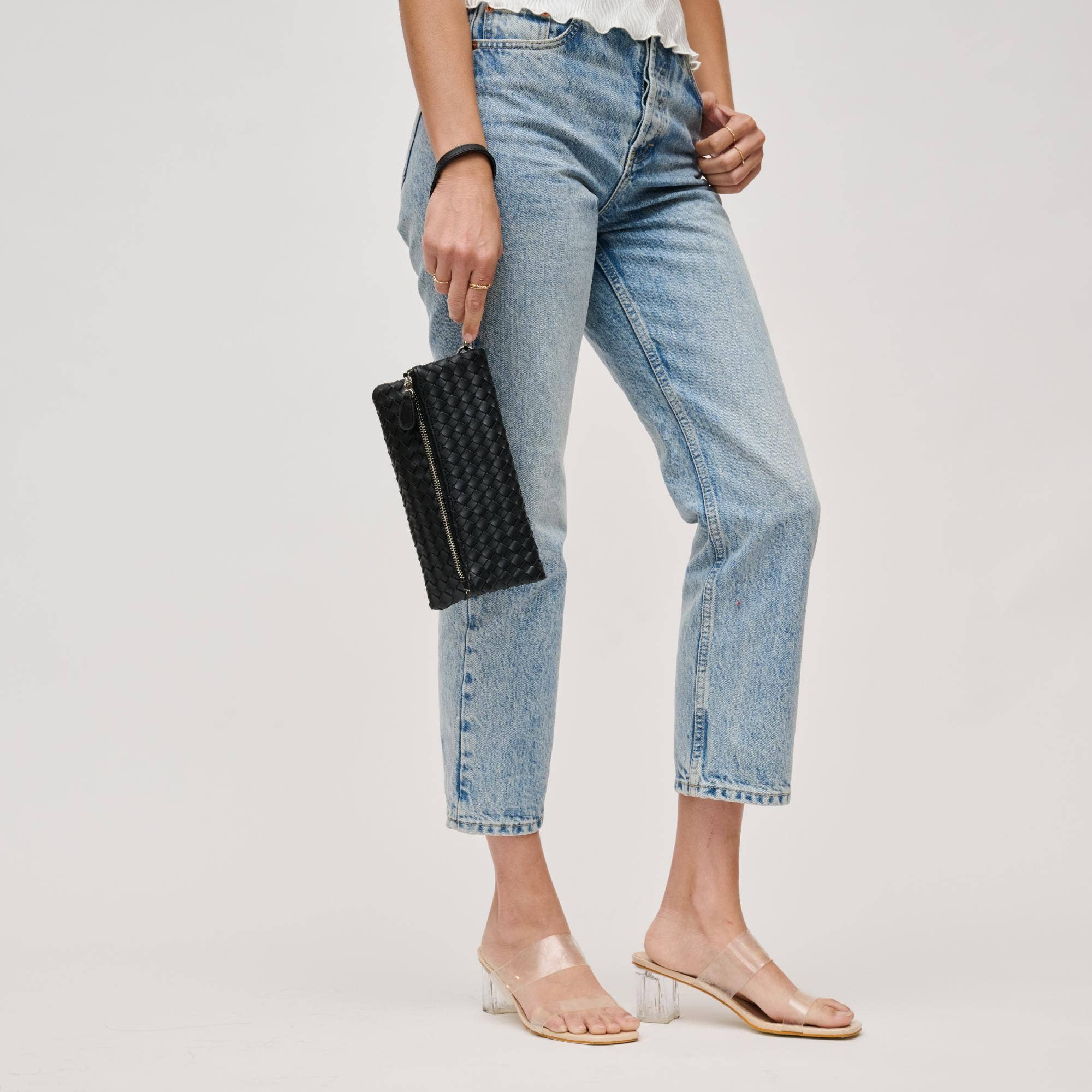 Aria Woven Wristlet Clutch (2 Colors!)