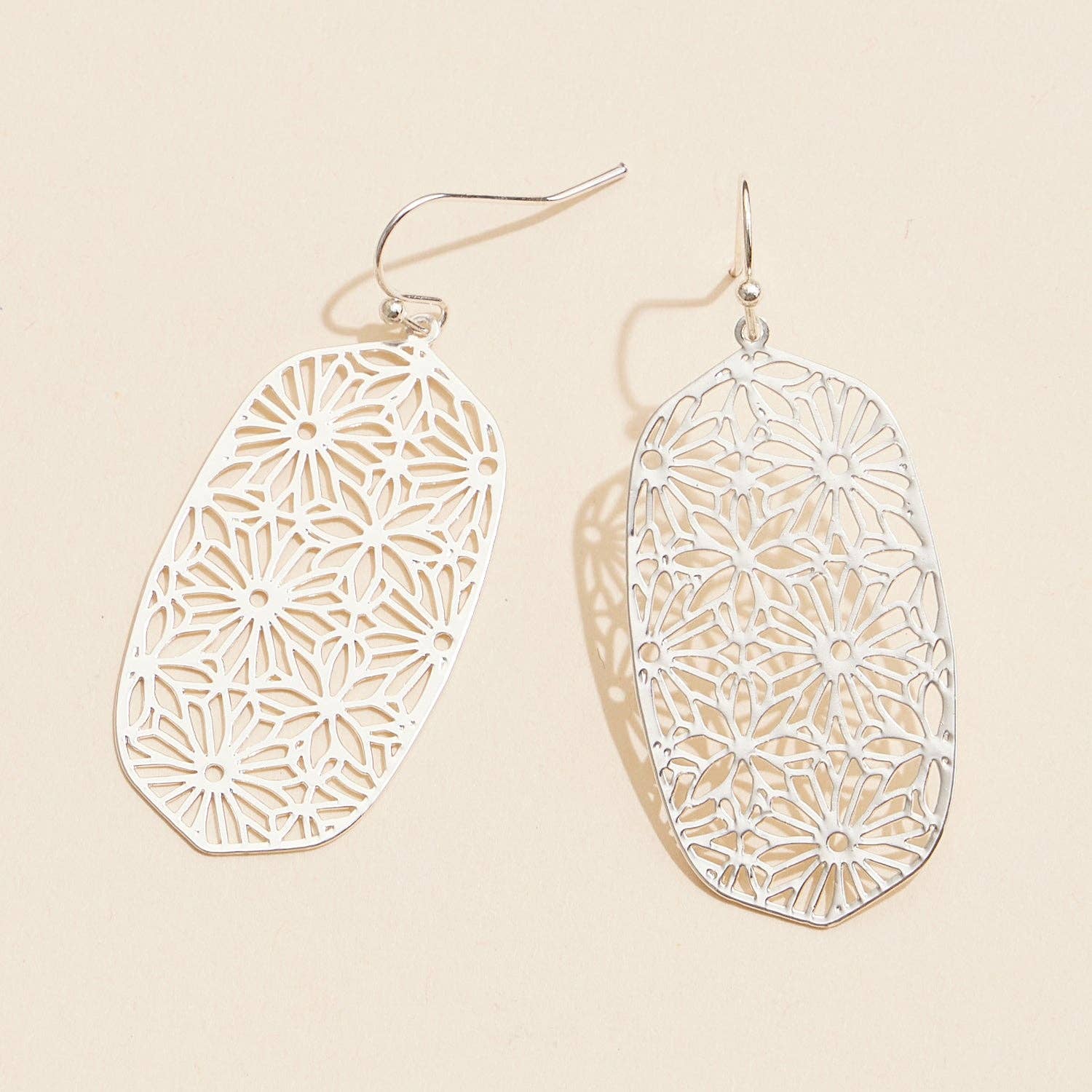 Lidia Geometric Filigree Earrings (2 Colors!)