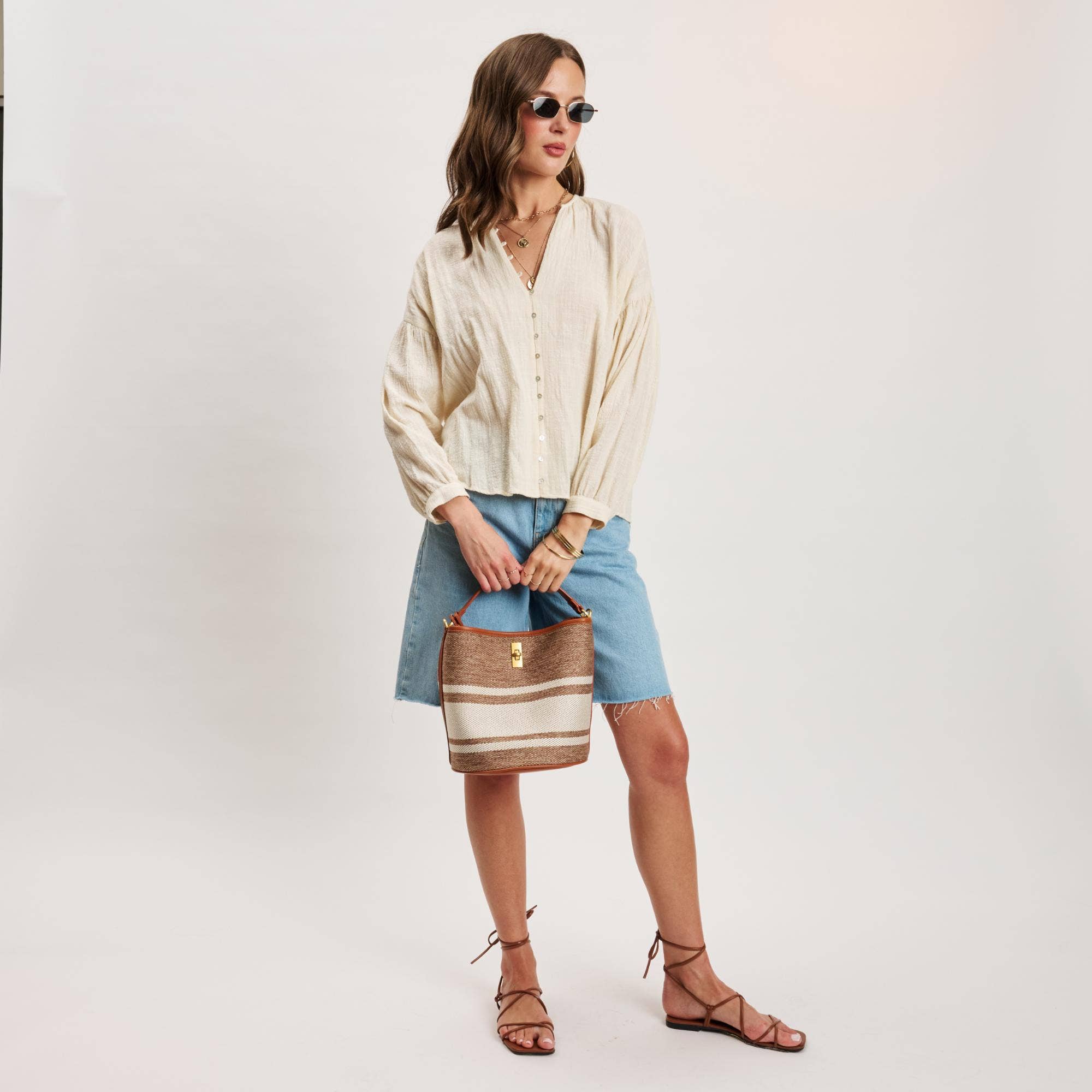 Mirella Bucket