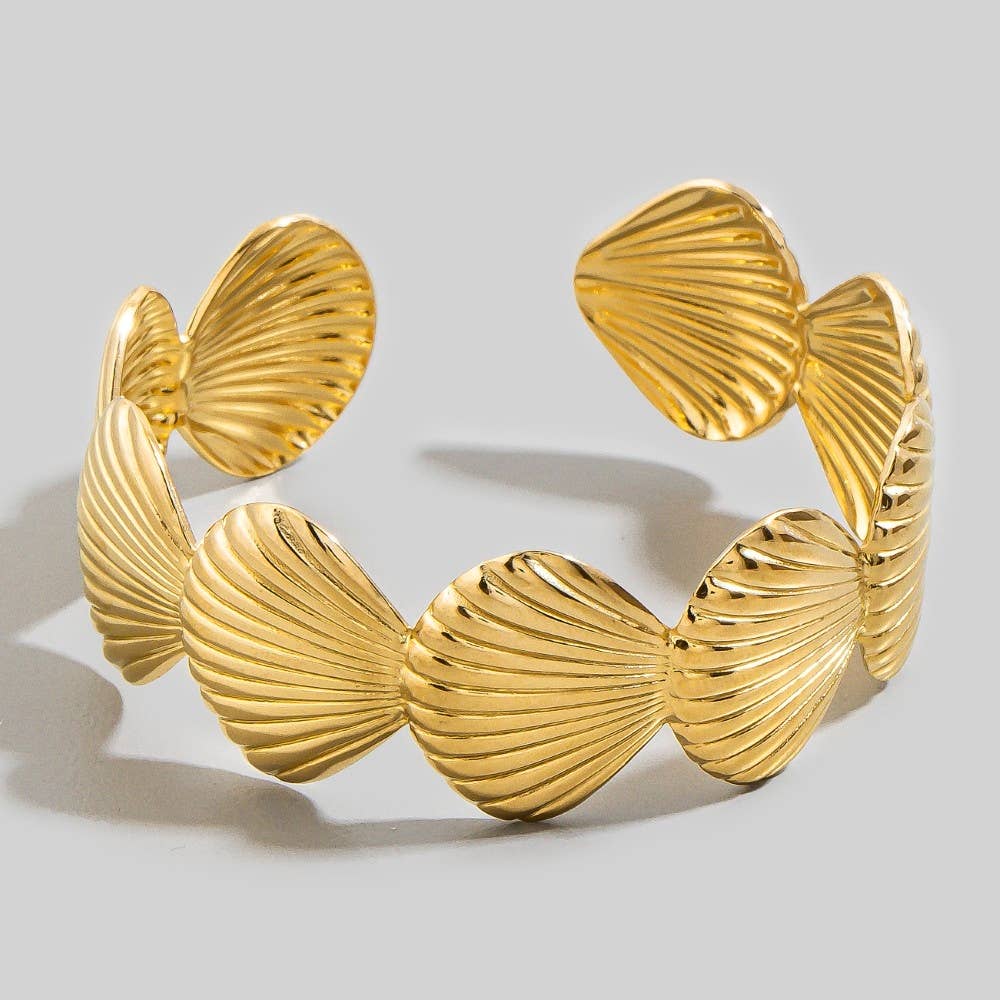 Asinda Ridged Clam Sea Shell Cuff Bracelet PREORDER