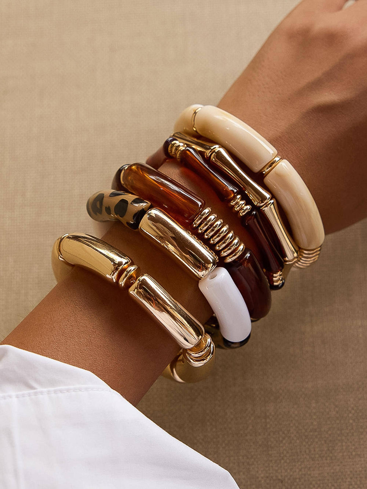 Flânerie by MAIQ Cove 18K Gold Non-Tarnish Chunky Resin Bangle Set