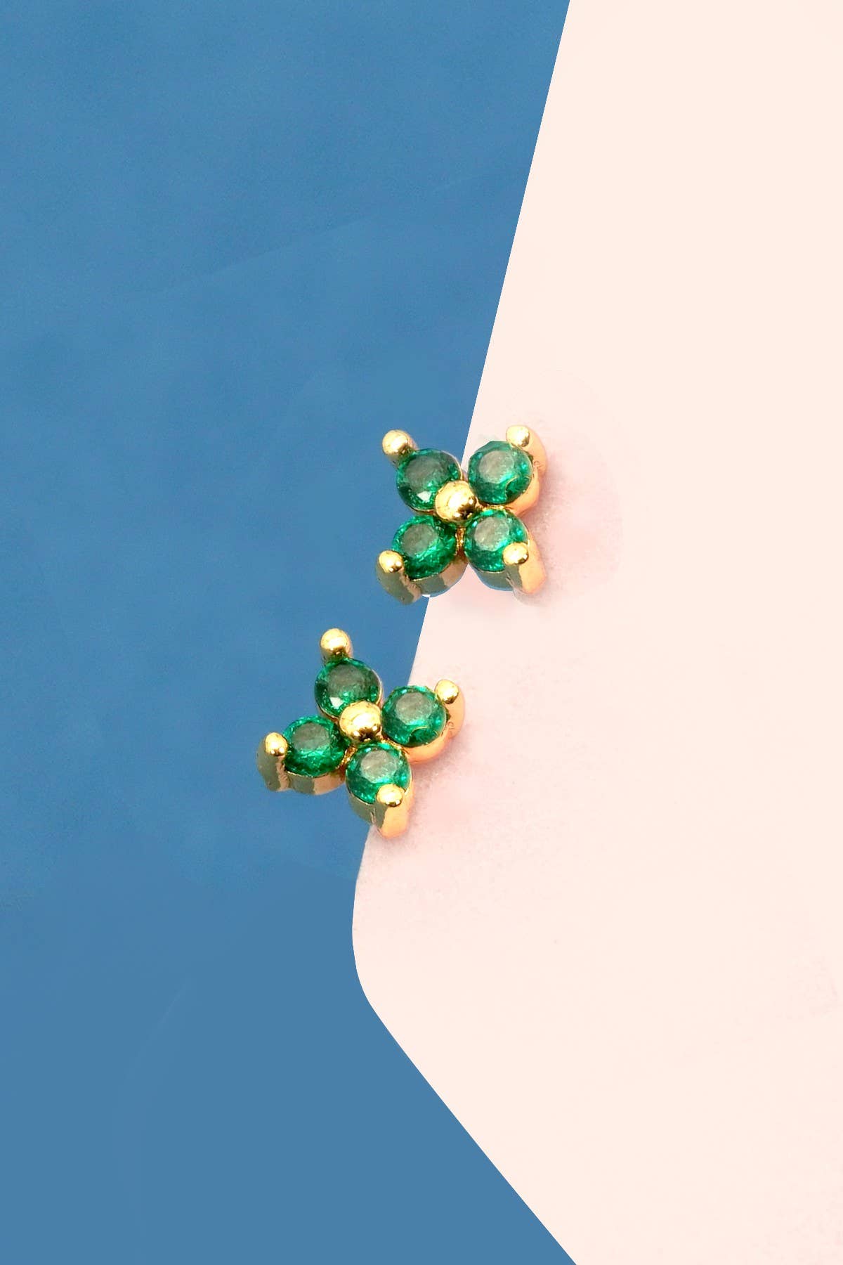 Cava Stud Earrings (2 Colors!)