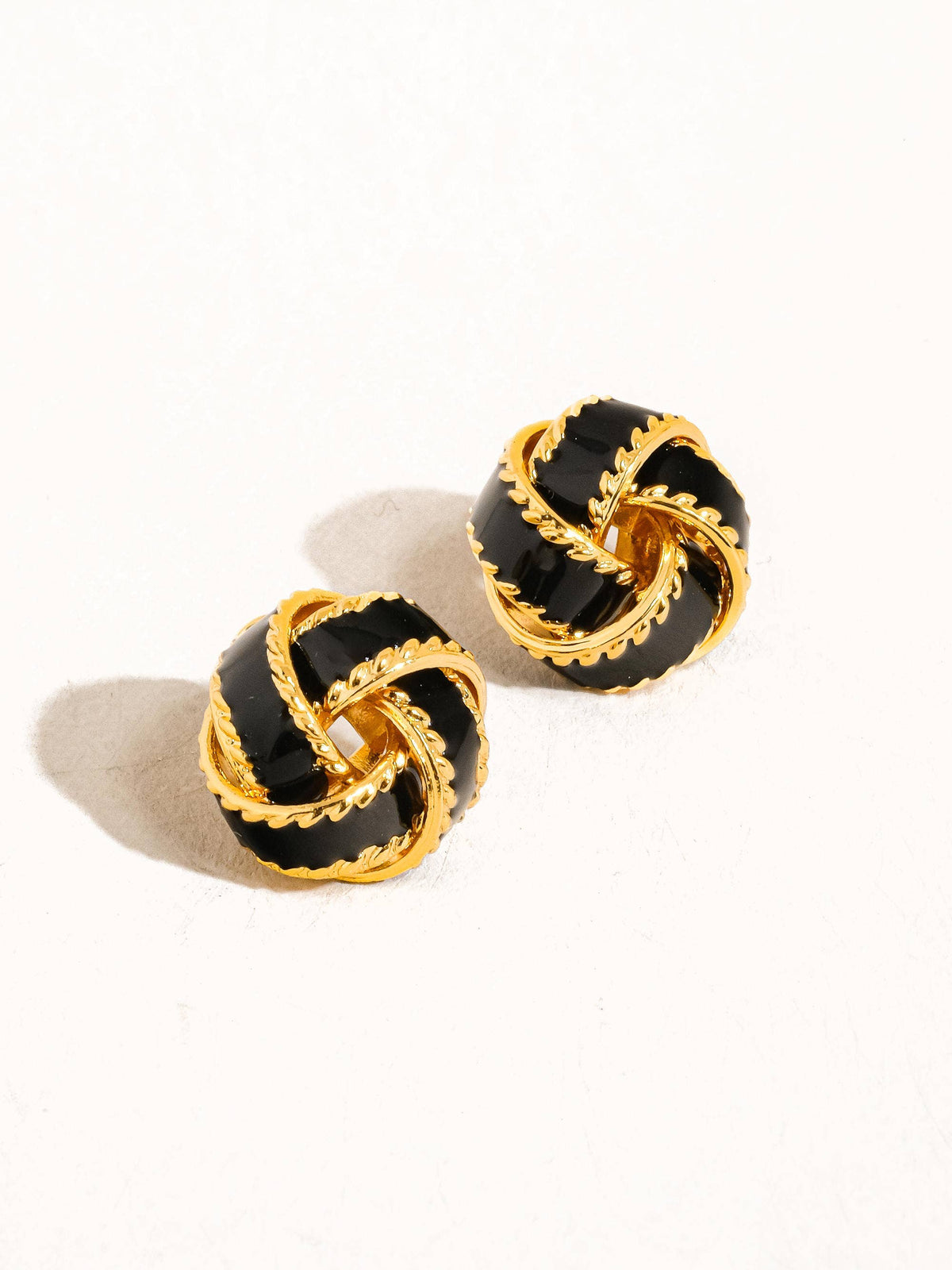 Flânerie by MAIQ Astor 18K Gold Basket Weaved Ball Studs