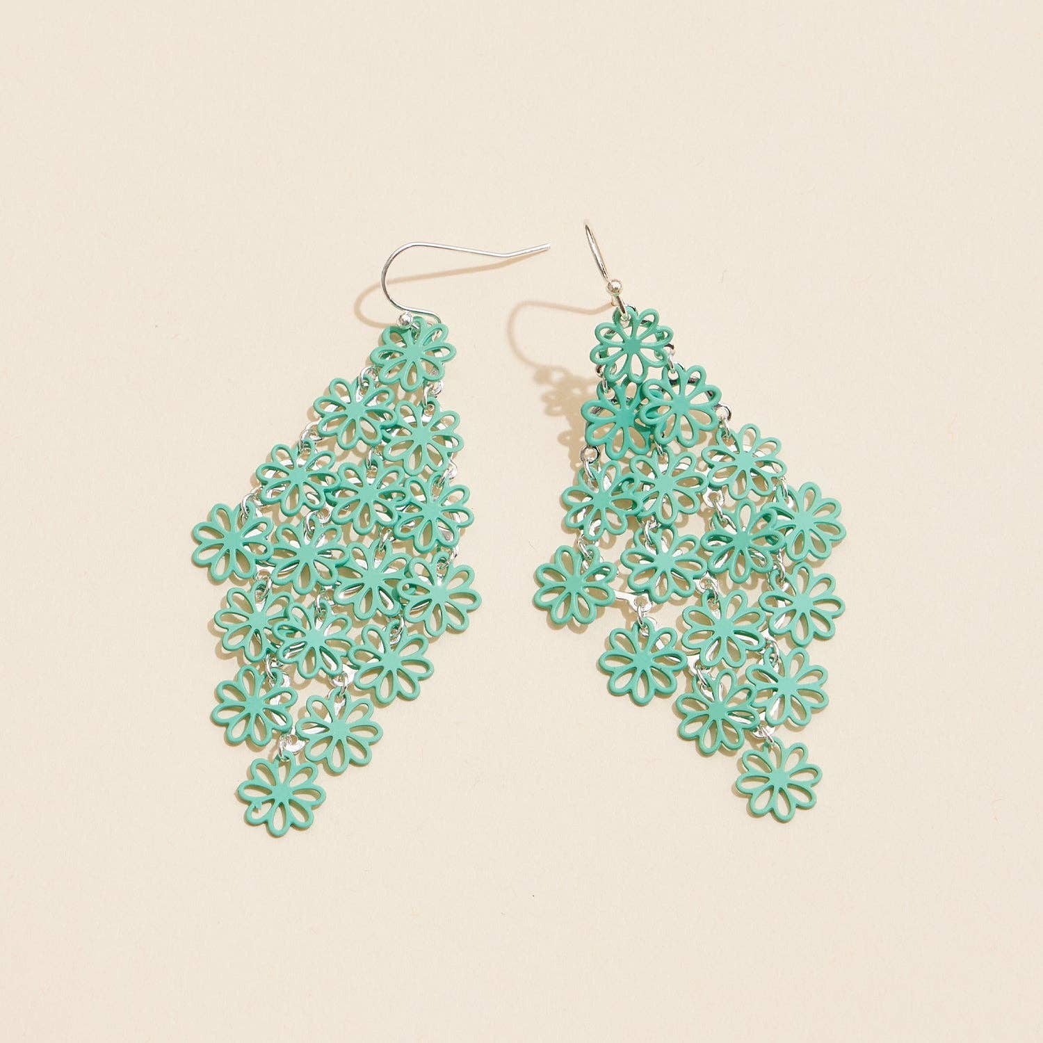 Lee Flower Filigree Dangling Earrings (2 Colors!)