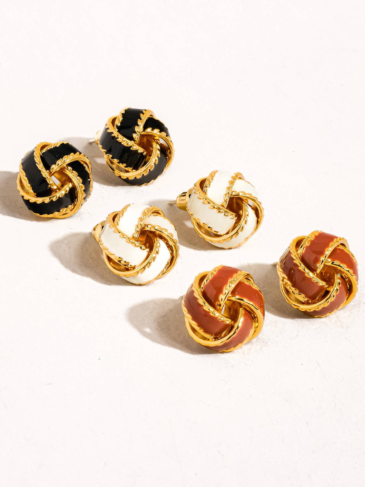 Flânerie by MAIQ Astor 18K Gold Basket Weaved Ball Studs