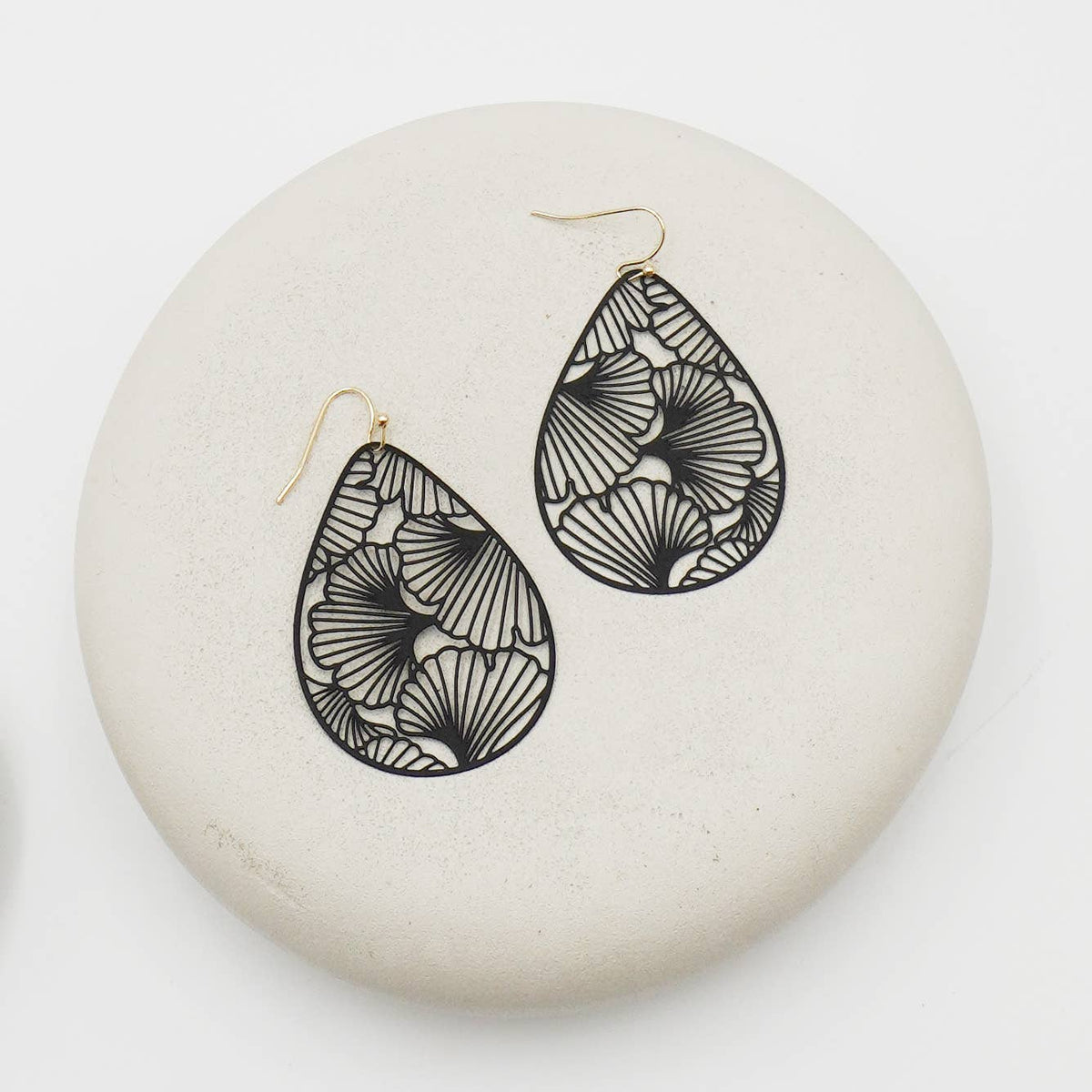 Dollie Black Teardrop Ginkgo Leaf Filigree Earrings