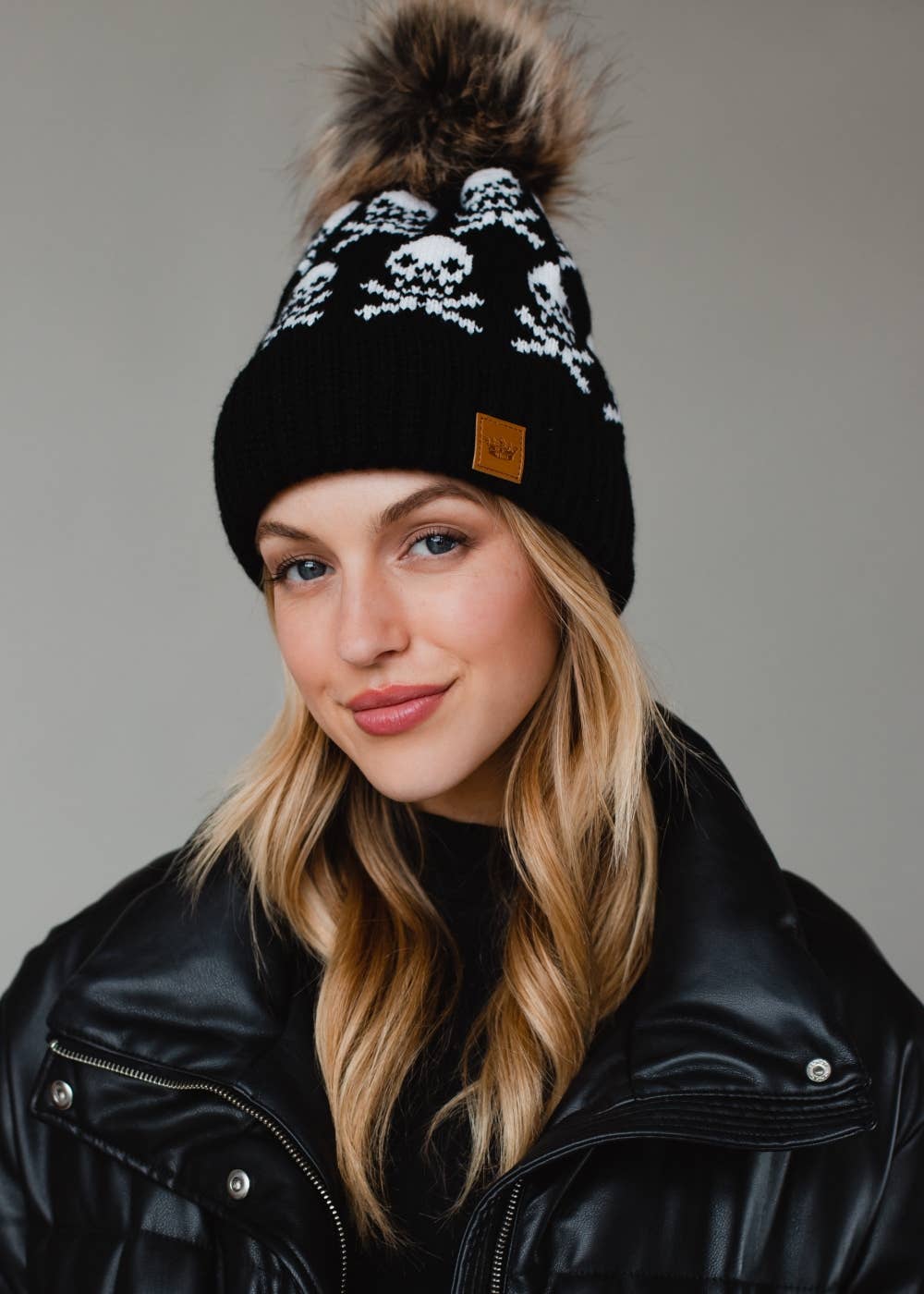 Wisler Black Skull Pattern Pom Hat