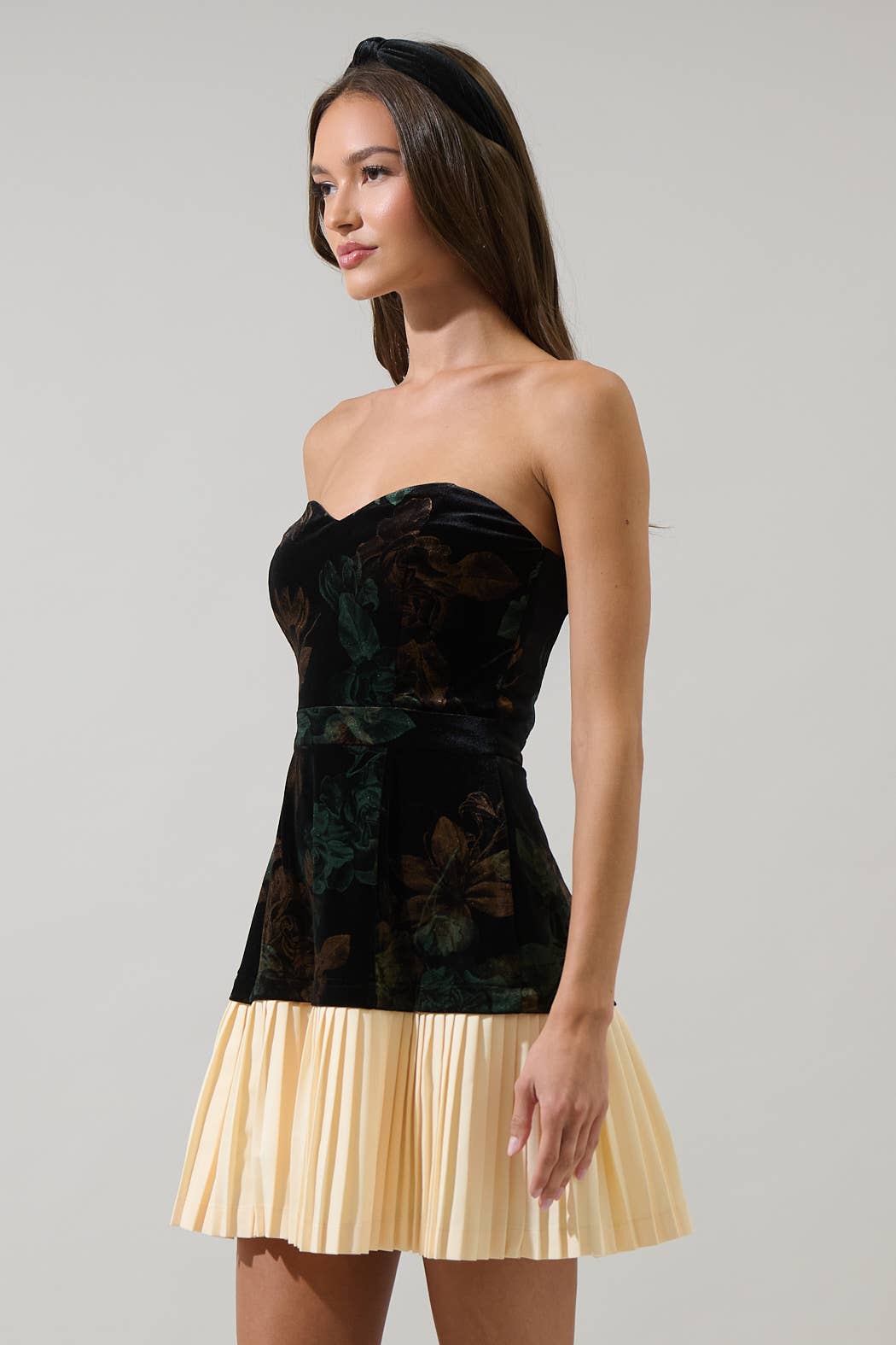 Fenrin Velvet Strapless Mini Dress -In stores 10/10!