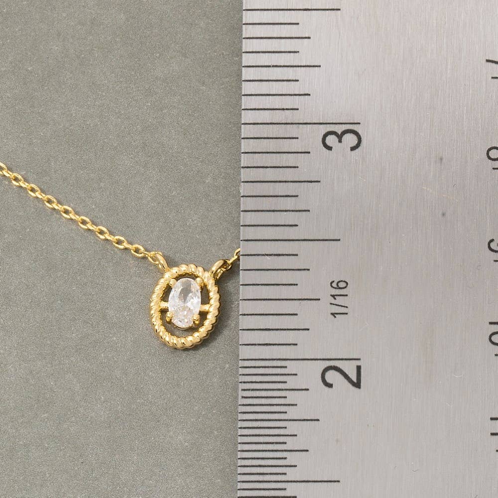 Roe Gold Oval Rope Bezel Pendant Necklace