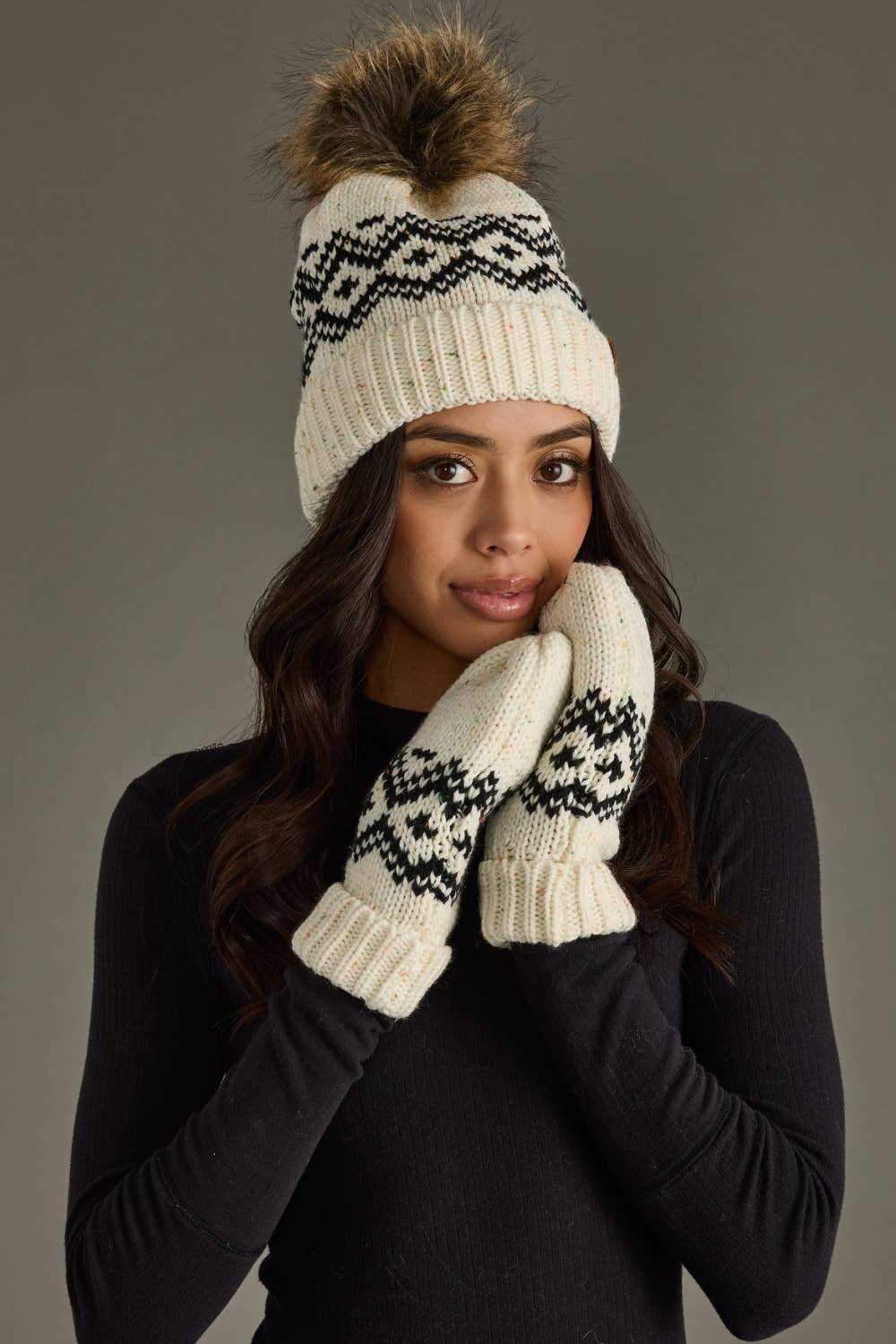 Ware Cream & Speckled Pattern Pom Hat