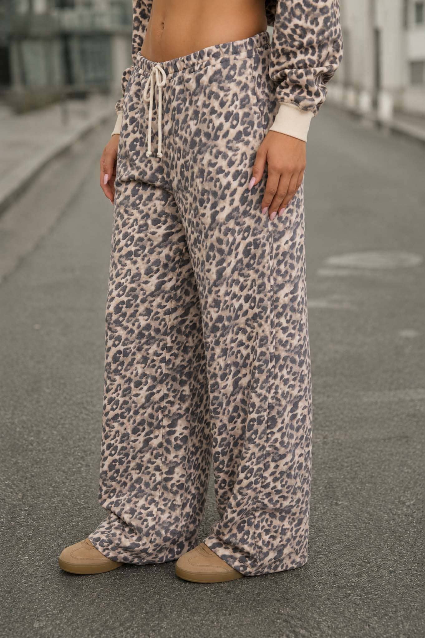 Sonja Leopard Knit Pants