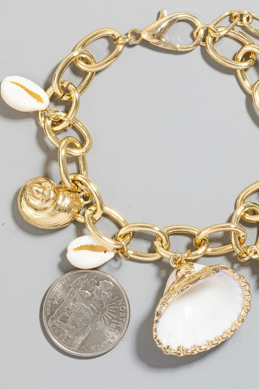 Bitsy Shell Charm Chain Bracelet