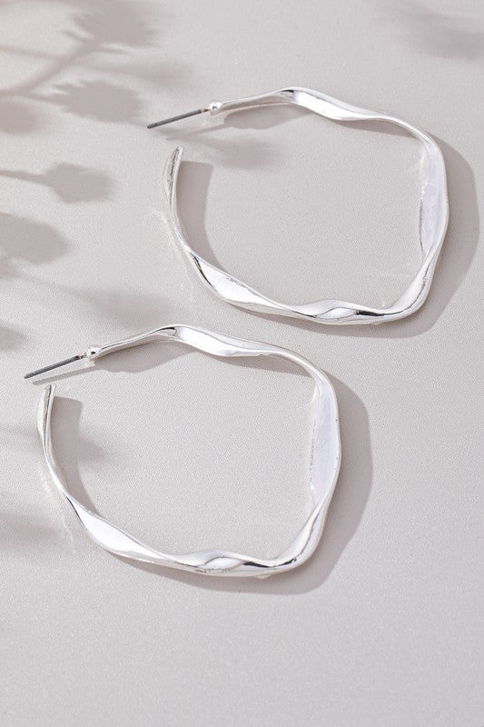 Dayne Wavy Large Hoop Earrings