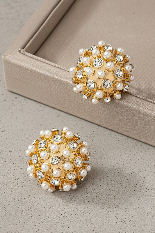 Catia Stud Earrings