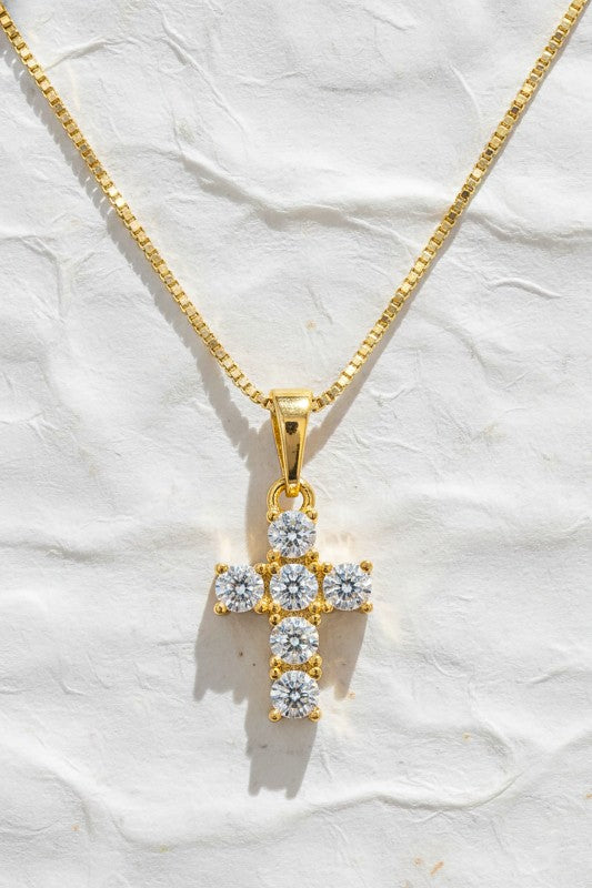 Hetter Cross Pendant Necklace