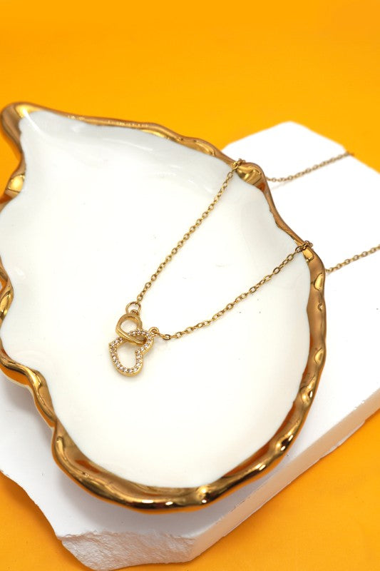 Arrin Interlock Heart Necklace