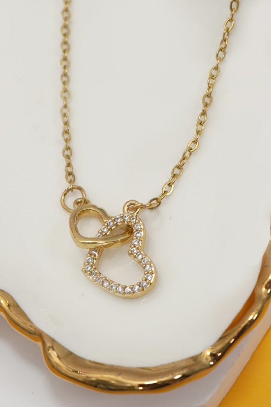 Arrin Interlock Heart Necklace