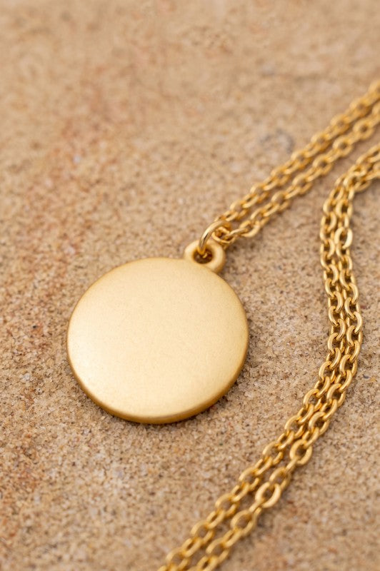 Banna Disk Pendant Necklace