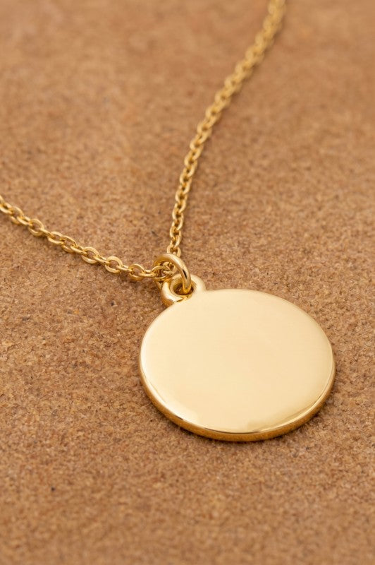 Banna Disk Pendant Necklace