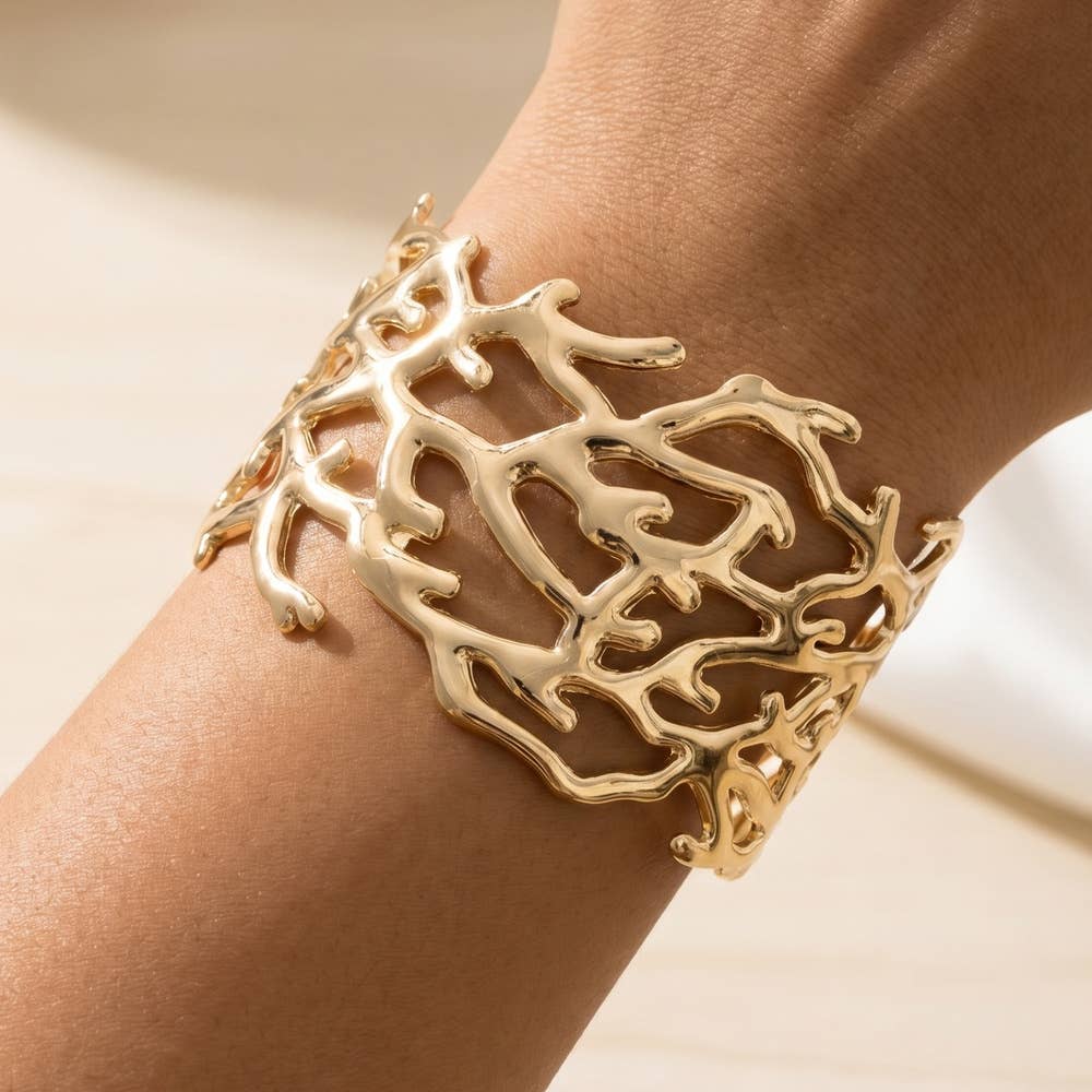 Arvis Puka Shell And Pearl Beaded Bracelet