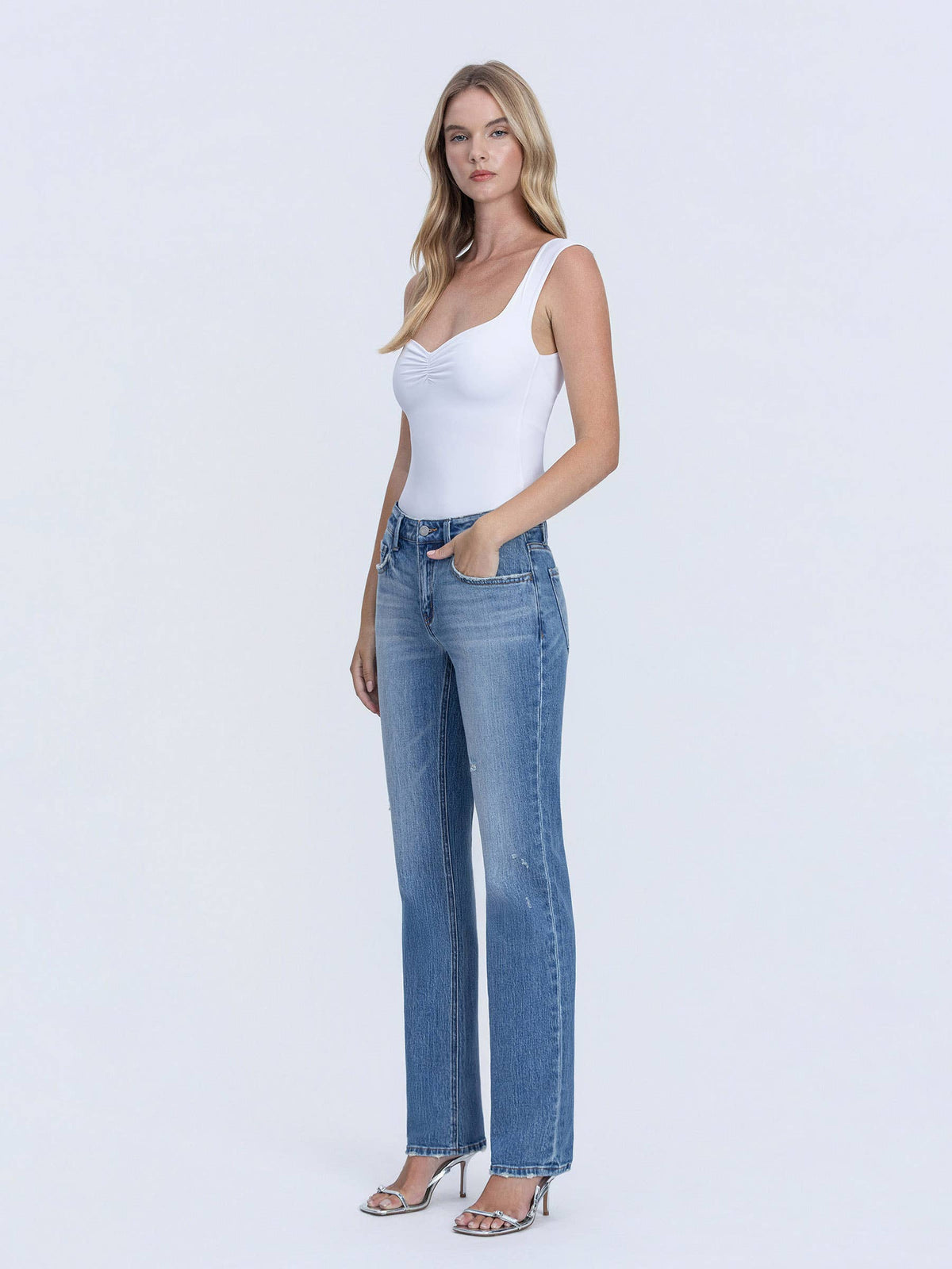Vervet Dea Innovative Mid Rise Straight Jeans