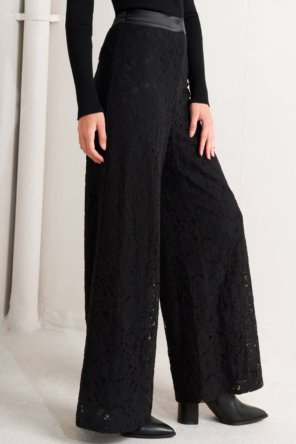 Flint Woven Lace Pant FINAL SALE