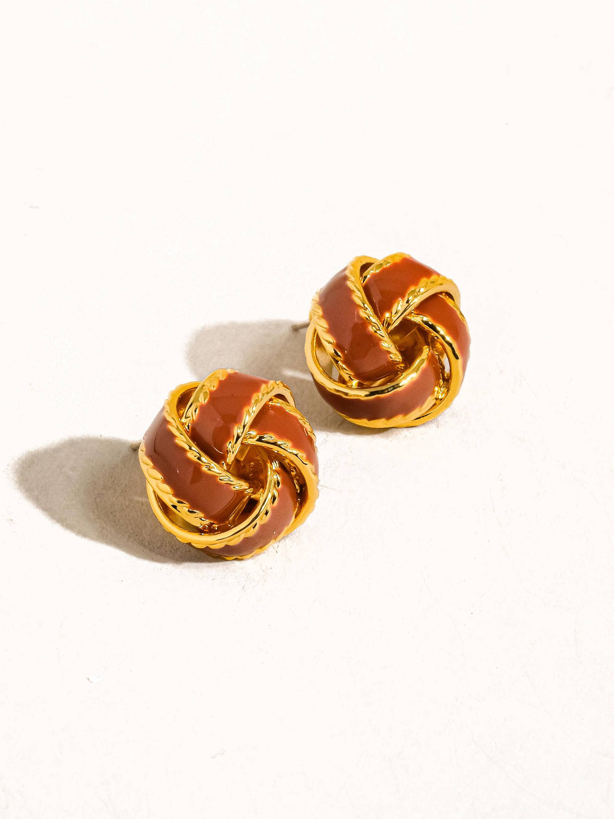 Flânerie by MAIQ Astor 18K Gold Basket Weaved Ball Studs