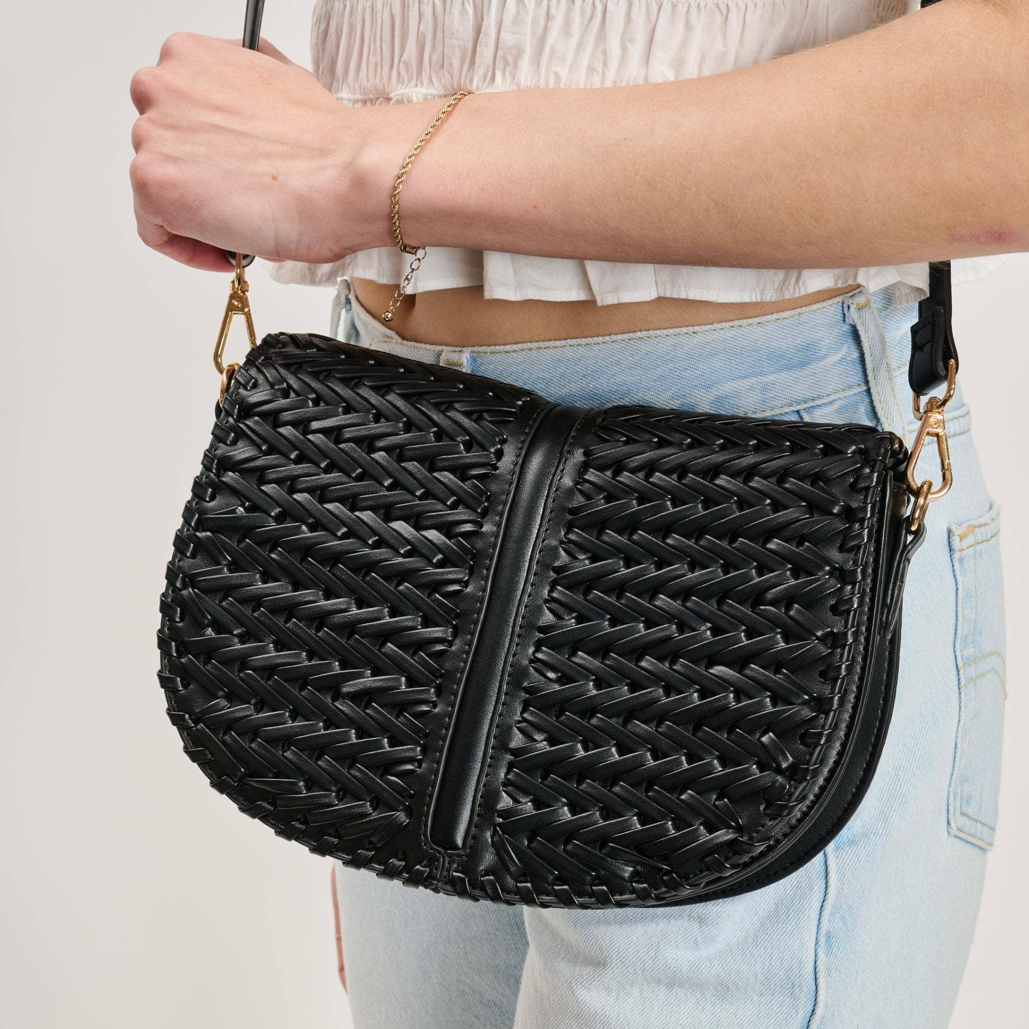 Cecillia Crossbody