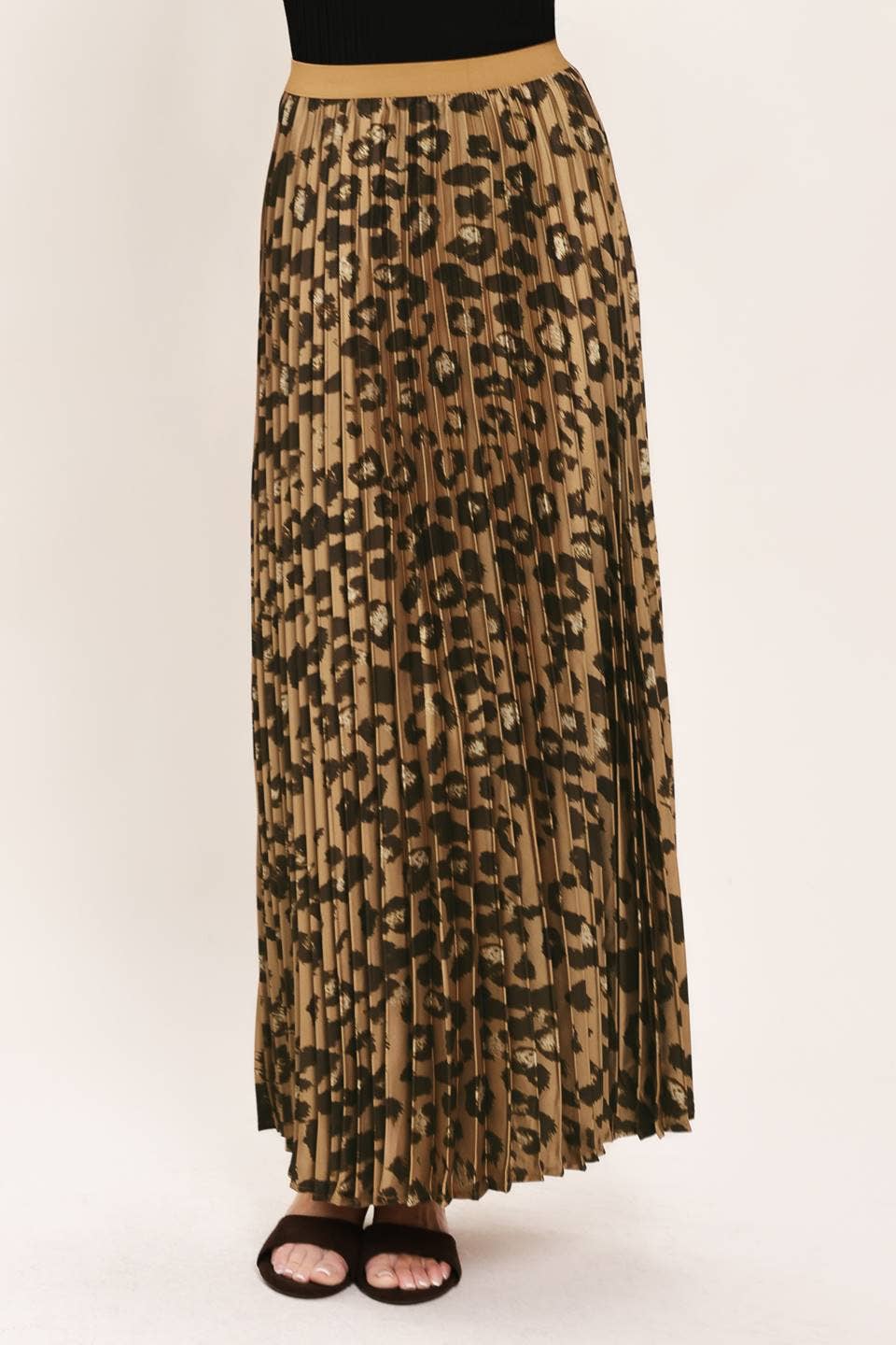 Scooter Pleated Midi Skirt PREORDER