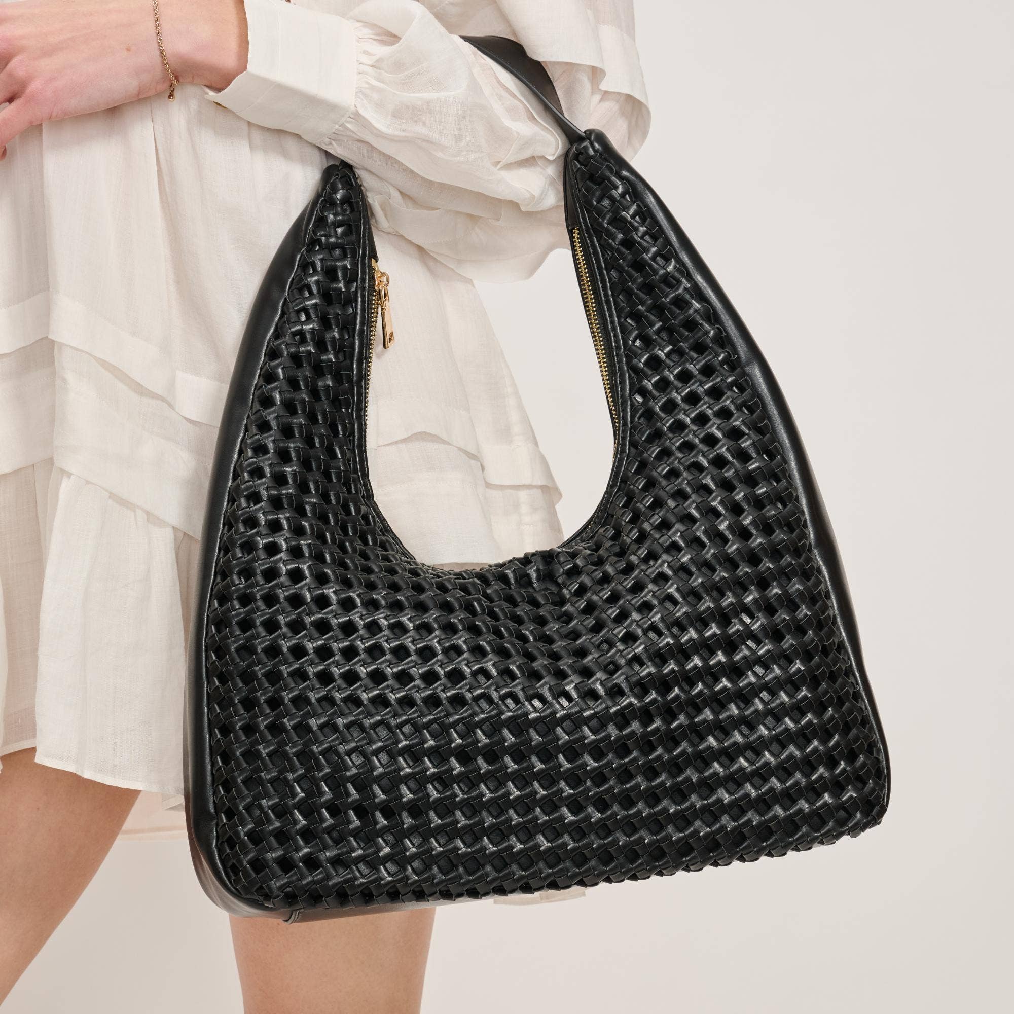 Renne Knot Woven Hobo