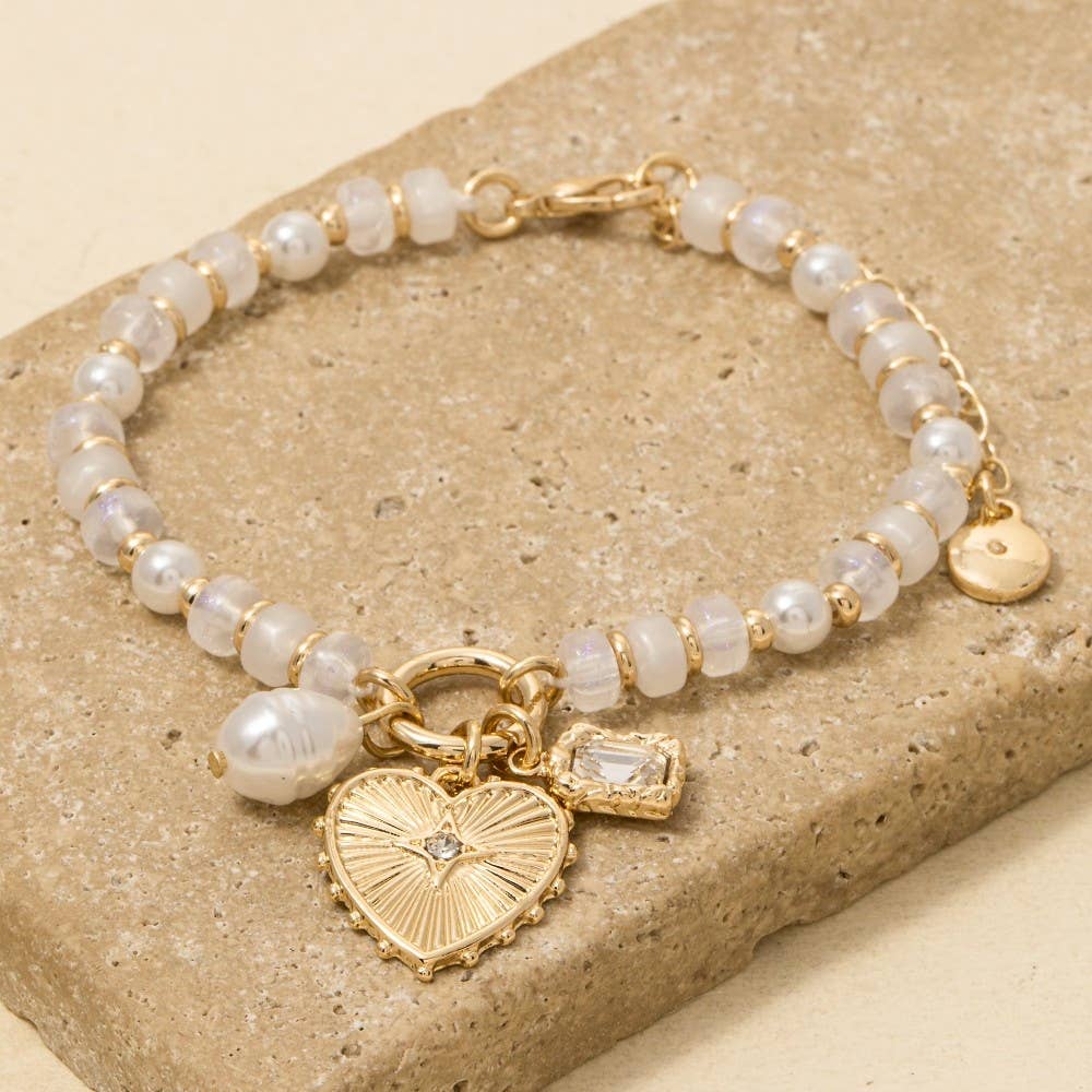 Pearl And Heart Pendants Acetate Beaded Bracelet