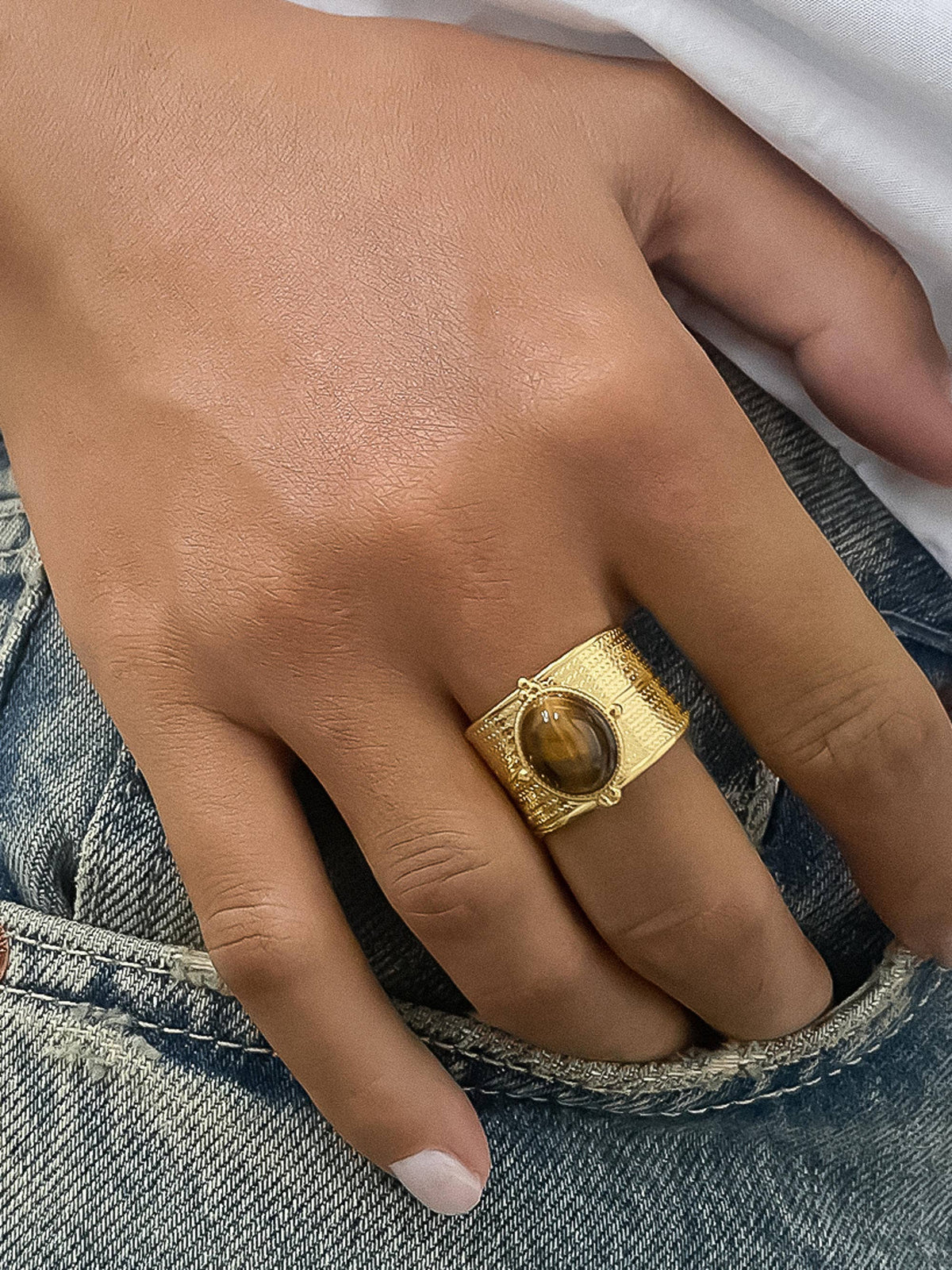 Flânerie by MAIQ Oasis 18K Gold Non-Tarnish Stone Bold Adjustable Ring