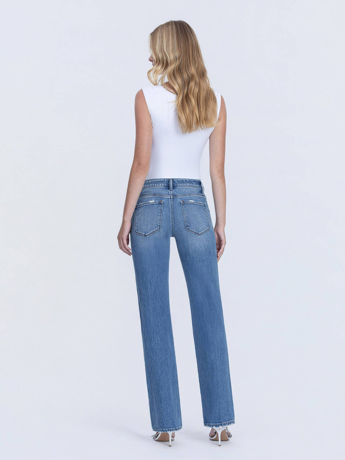 Vervet Dea Innovative Mid Rise Straight Jeans