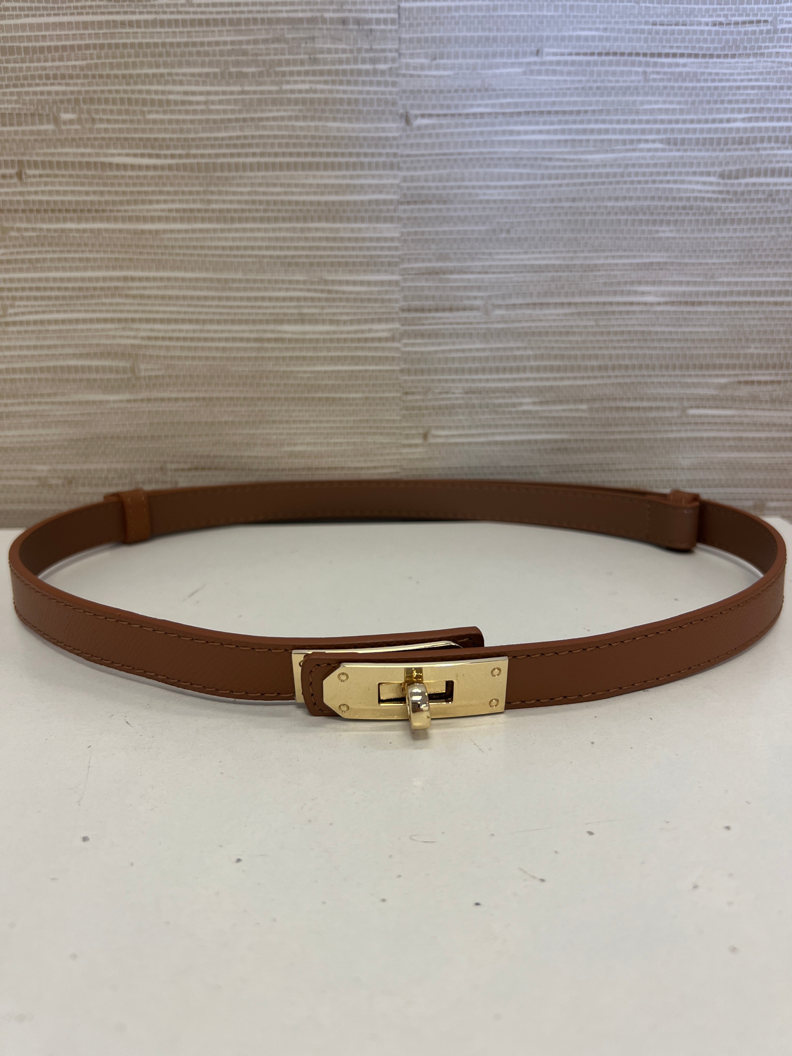 Vix Latch Belt (2 Colors!)