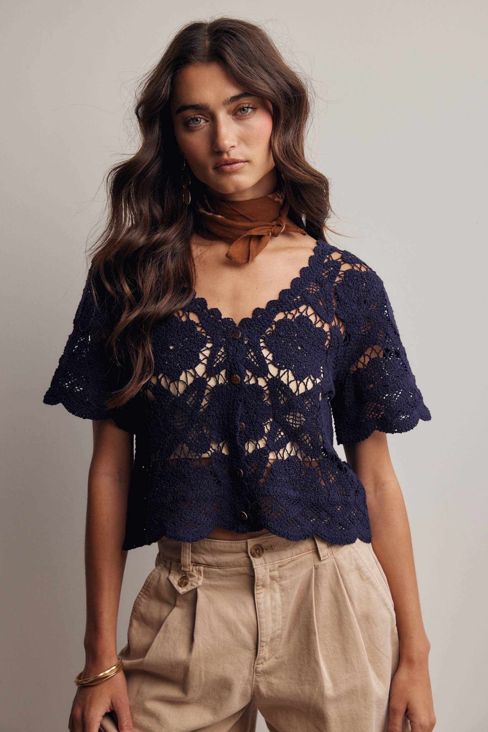 Fait Crochet Lace Short Sleeve Top