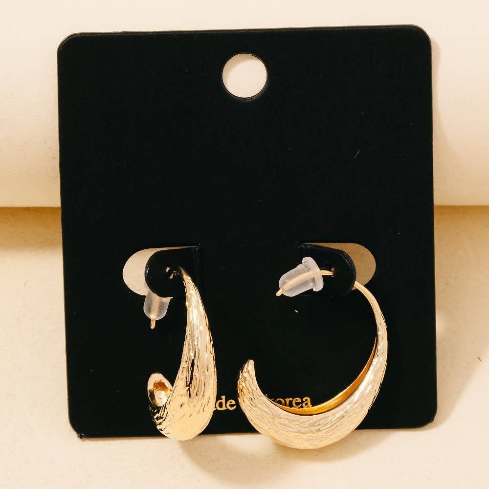 Rebb Textured Metallic Oval Threader Hoop Earrings (2 Colors!)