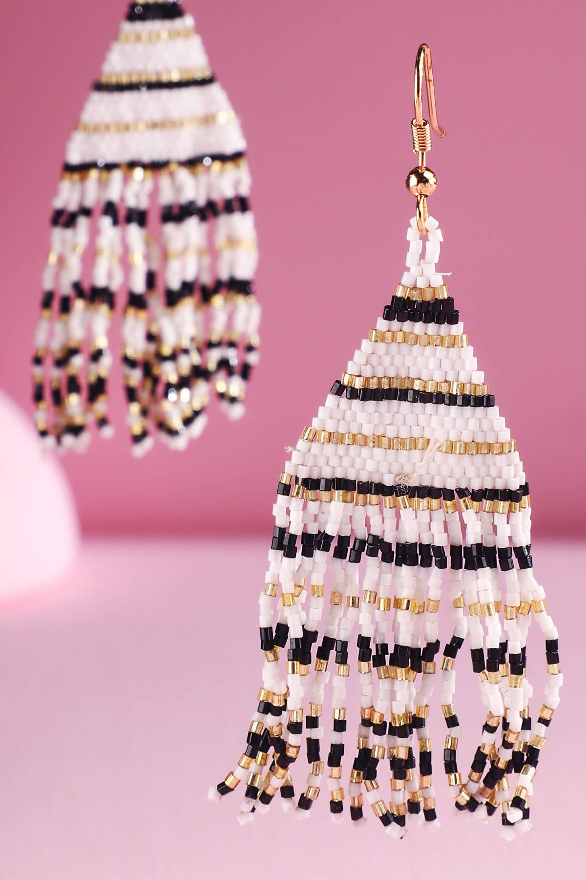 Sya Triangle Stripe Pattern Earring (2 Colors!)